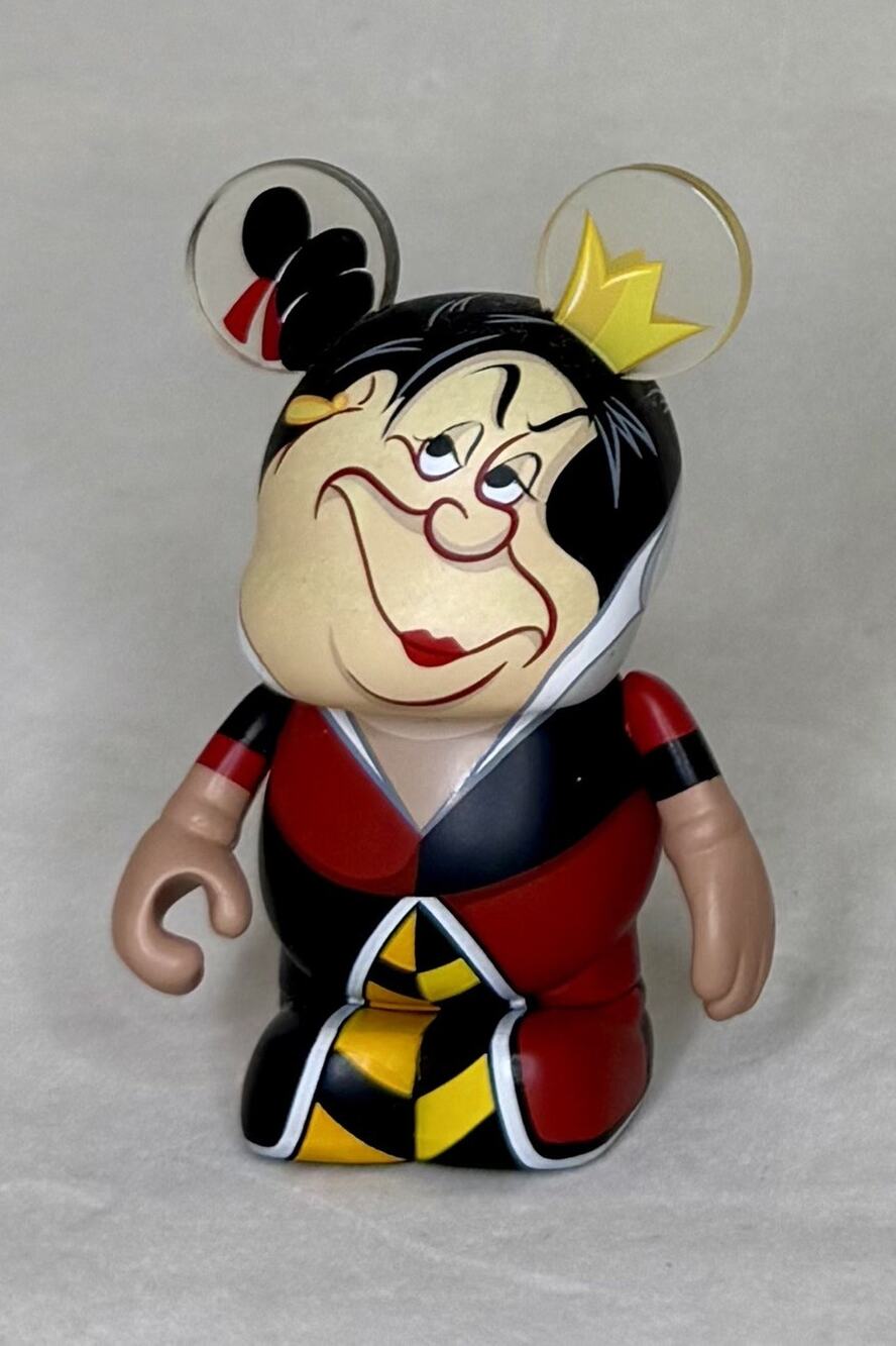 Disney Vinylmations Villians Series 3 Queen of Hearts from Alice in Wonderland